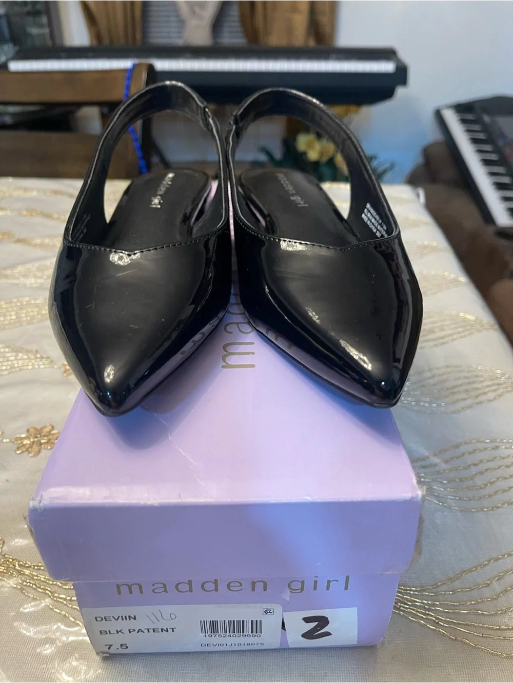 NWB madden girl women’s deviin pointed toe slingback flats black size 7.5
